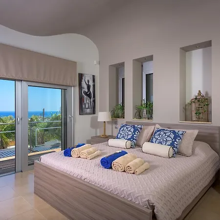 Quinn Hill Luxury